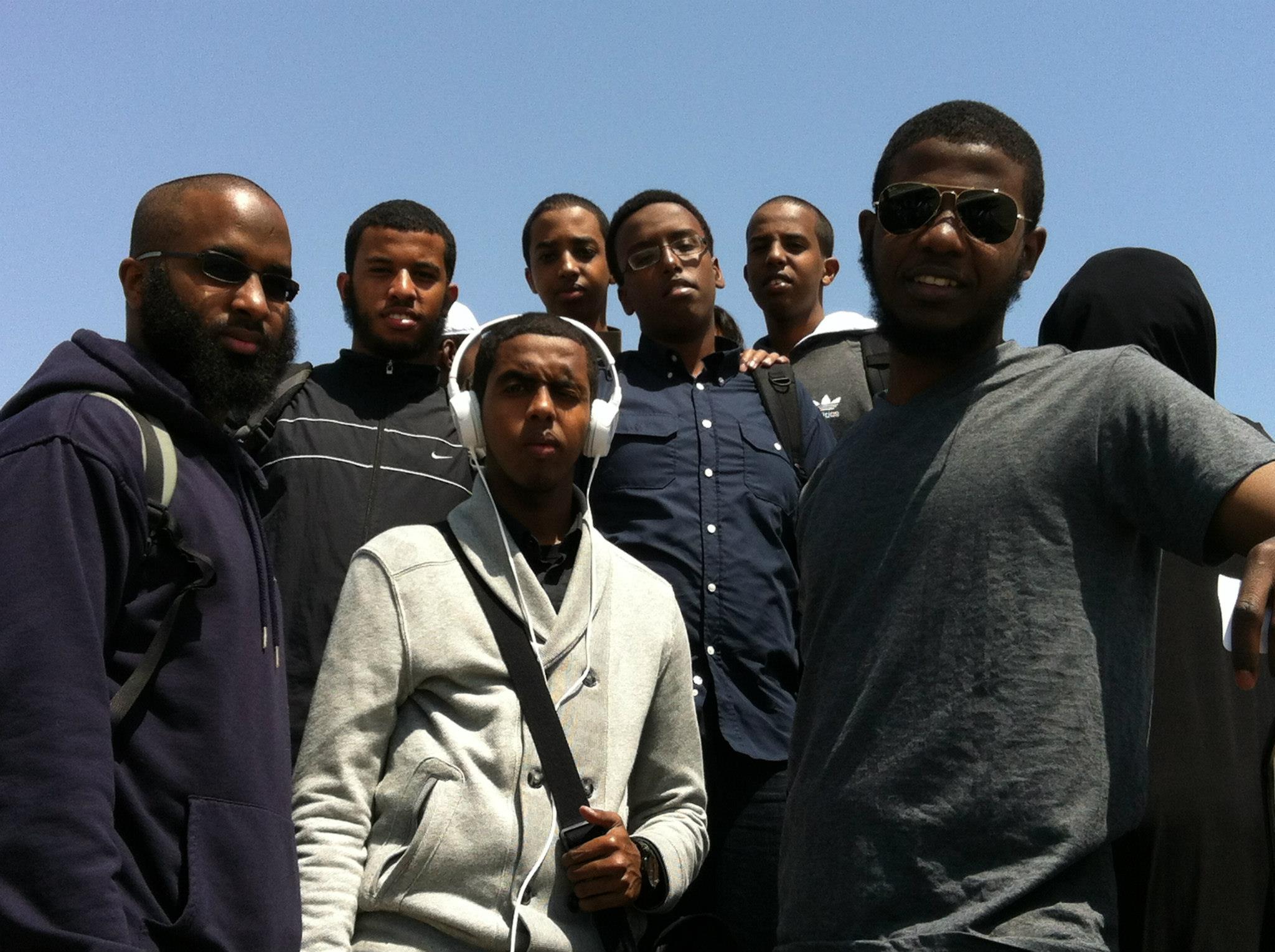 289559_399462426773879_769687049_o